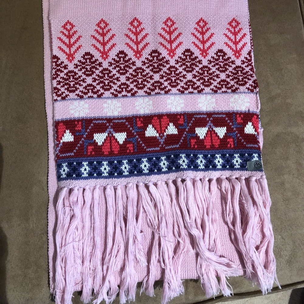 North Face scarf, 55% acrylic 45% cotton